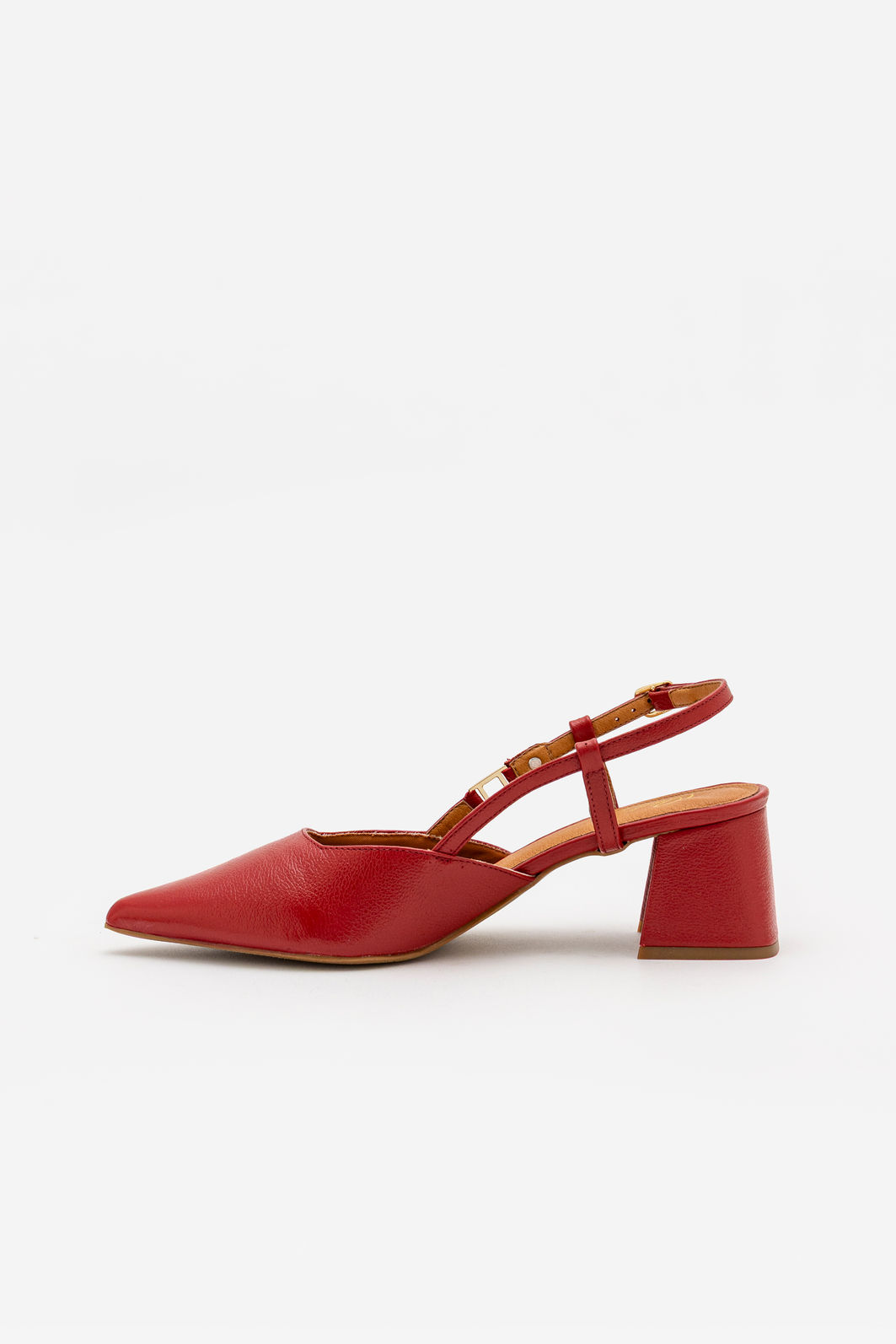 Chanel em Couro com Salto Bloco Vermelho Chanel em Couro com Salto Bloco Vermelho