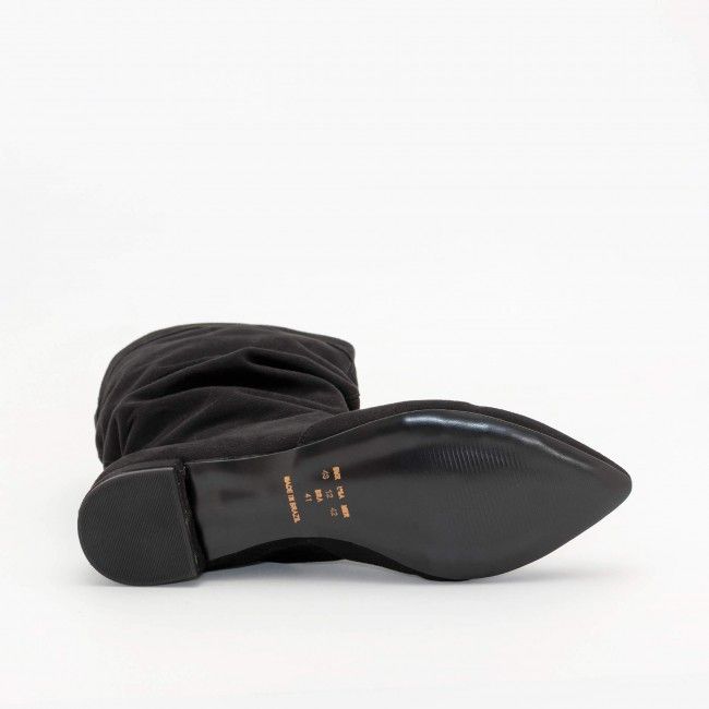 Bota Slouch com Salto Baixo Preta Bota Slouch com Salto Baixo Preta