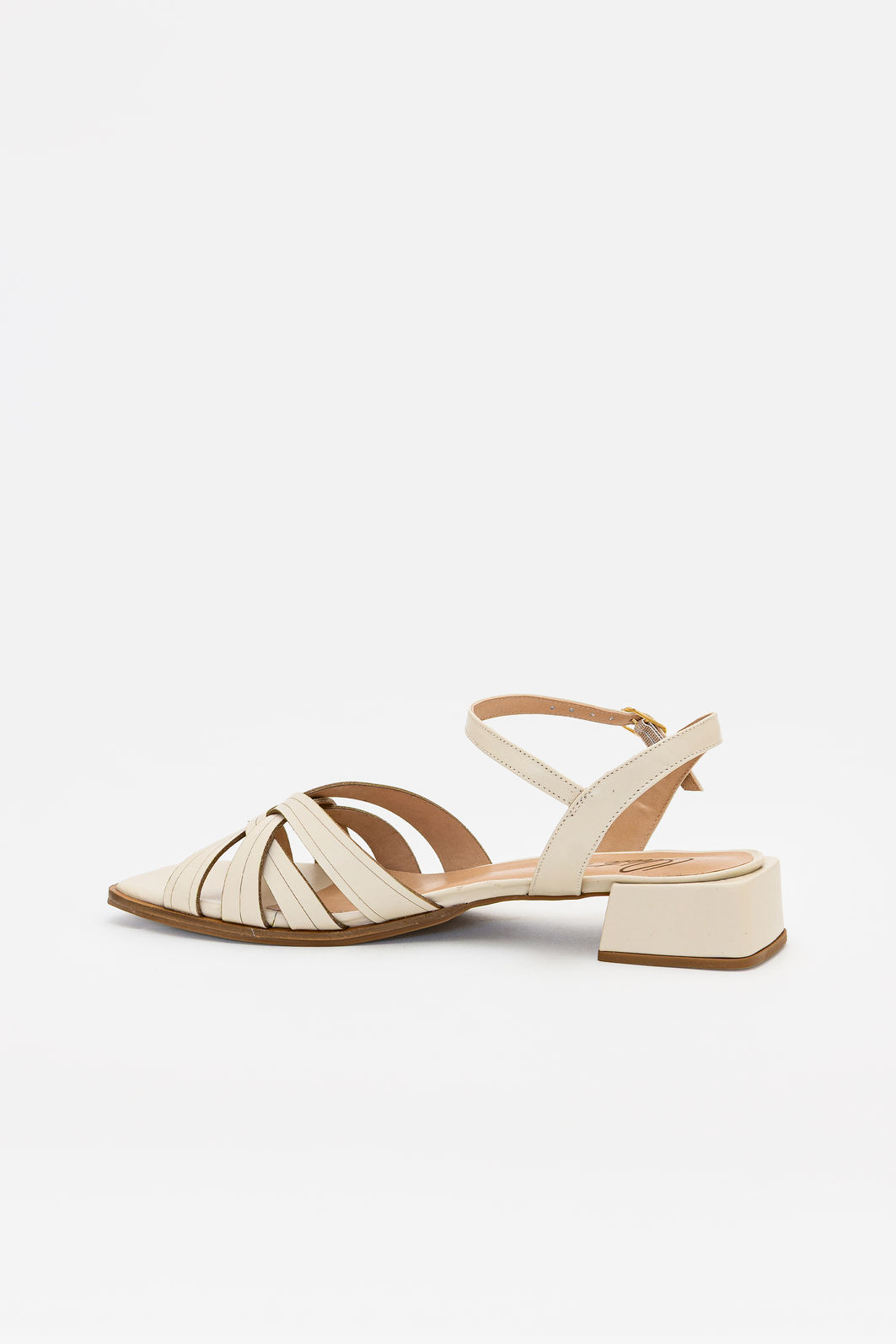 Sandália em Couro com Tiras Delicadas Off White Sandália em Couro com Tiras Delicadas Off White