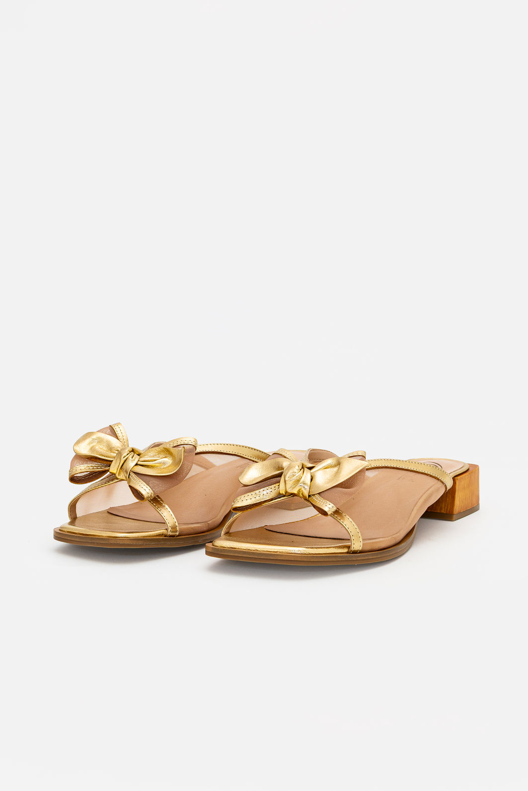 Mule em Tela e Couro com Laço Champagne Mule em Tela e Couro com Laço Champagne