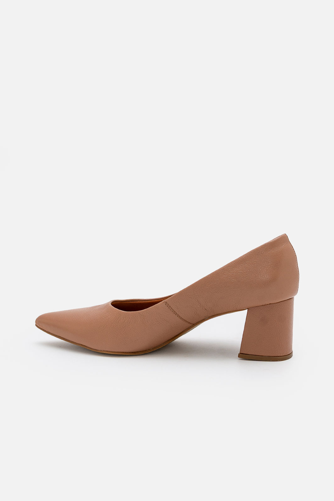 Scarpin Clássico em Couro com Salto Bloco Amêndoa Scarpin Clássico em Couro com Salto Bloco Amêndoa