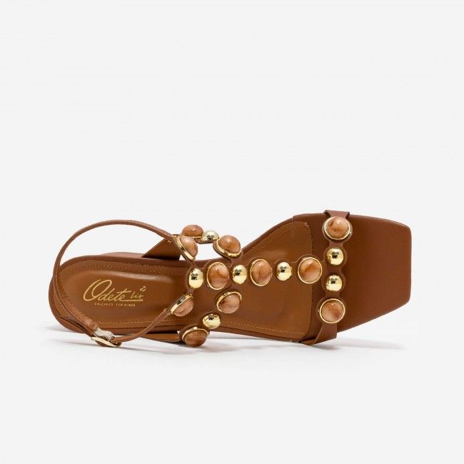 Sandália com Pedras e Salto Bloco Médio Tostado Sandália com Pedras e Salto Bloco Médio Tostado