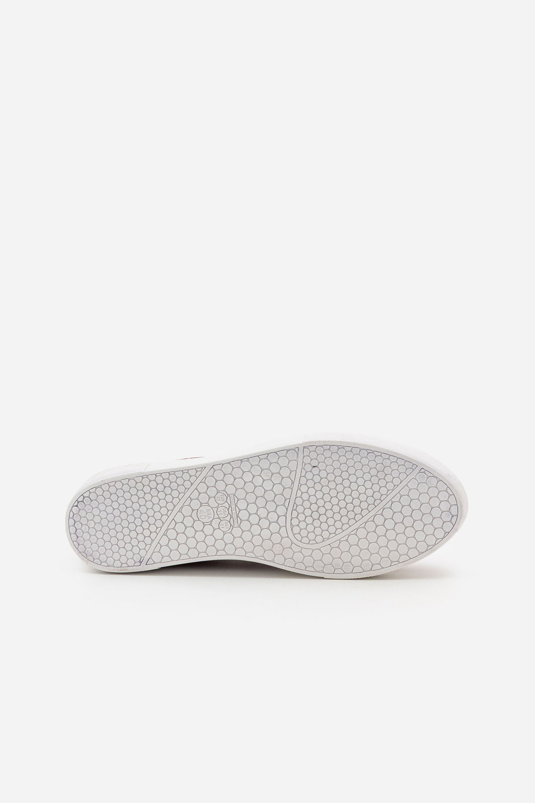 Tênis Slip On em Croco Bordô