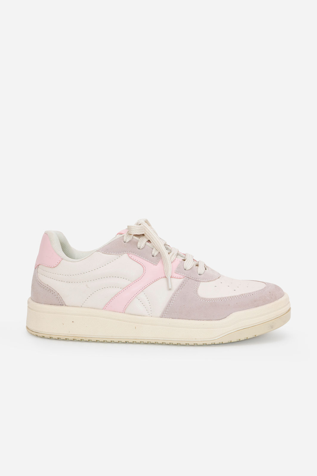 Tênis com Detalhes Estilosos Off White Tênis com Detalhes Estilosos Off White