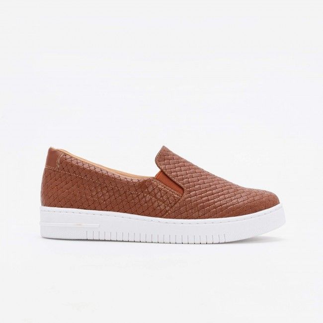 Tênis Slip On Confortável Castanho