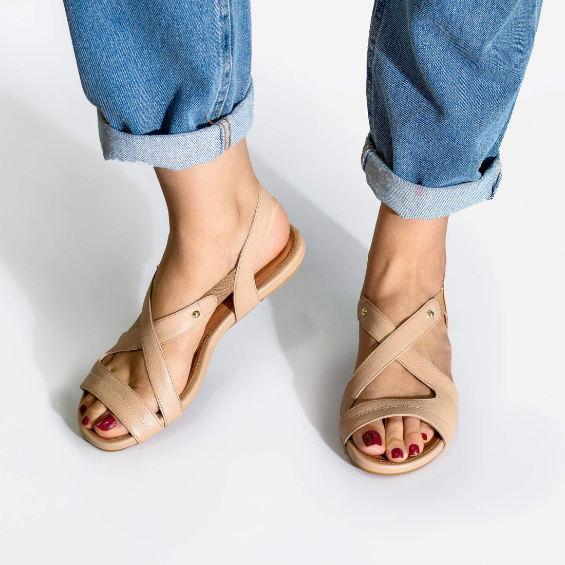 Rasteira Confortável em Couro Rose