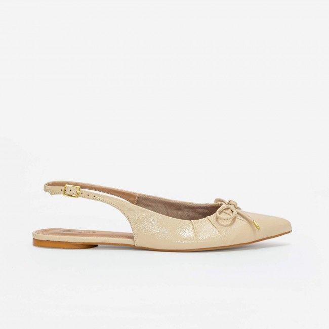Slingback em Verniz Delicado Amêndoa Slingback em Verniz Delicado Amêndoa