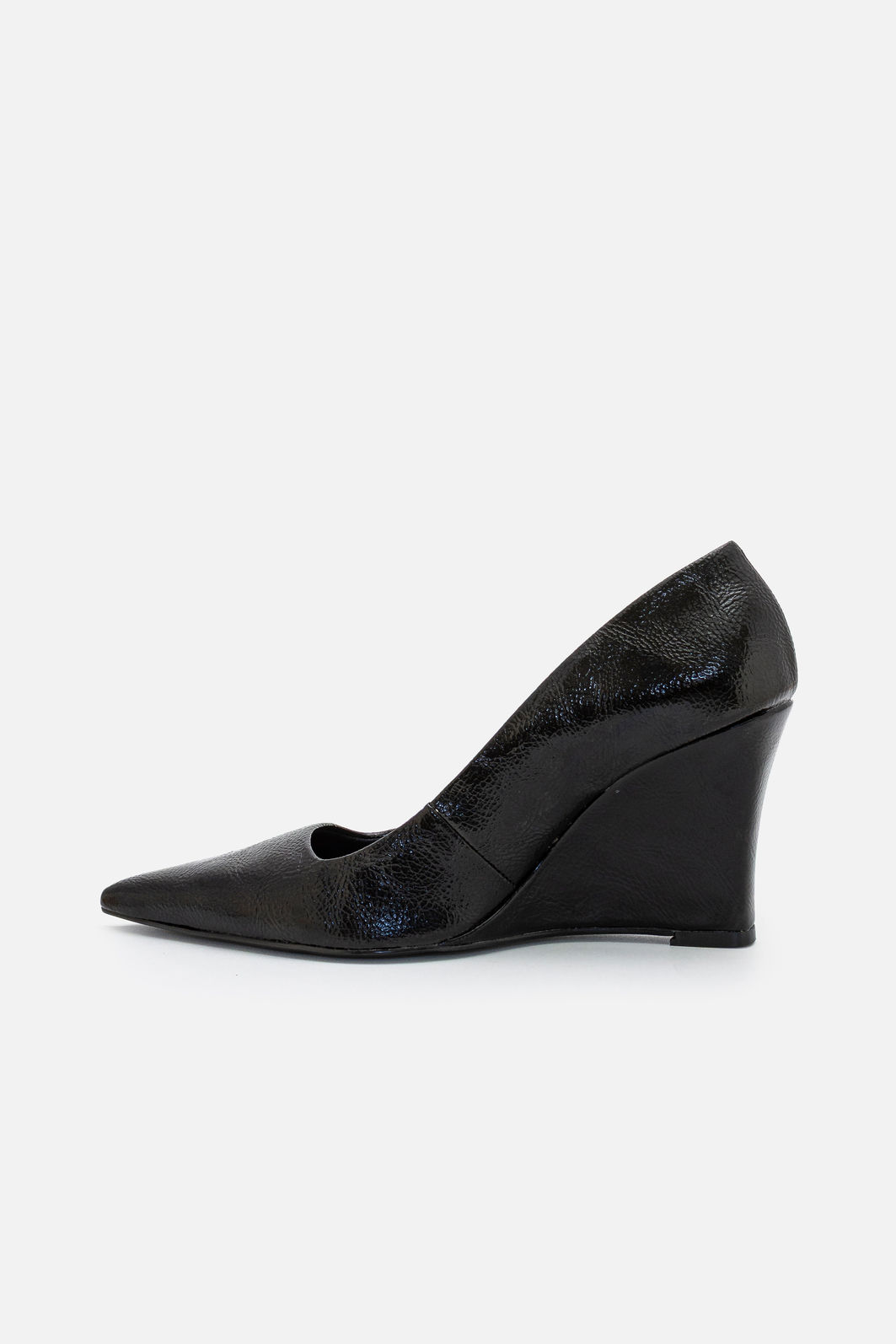 Scarpin com Salto Anabela Bico Fino Moderníssimo Preto