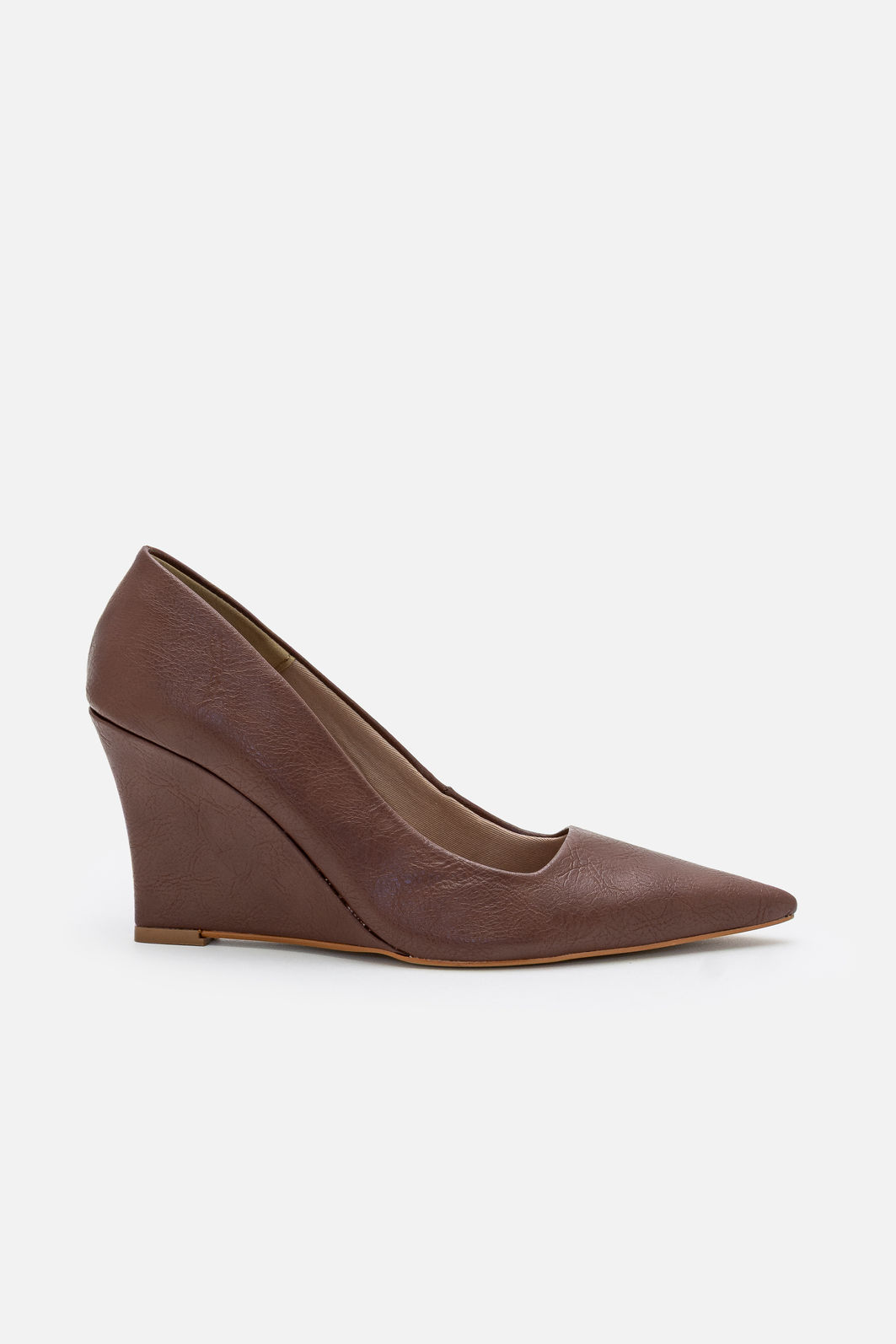 Scarpin com Salto Anabela Bico Fino Moderníssimo Café Scarpin com Salto Anabela Bico Fino Moderníssimo Café