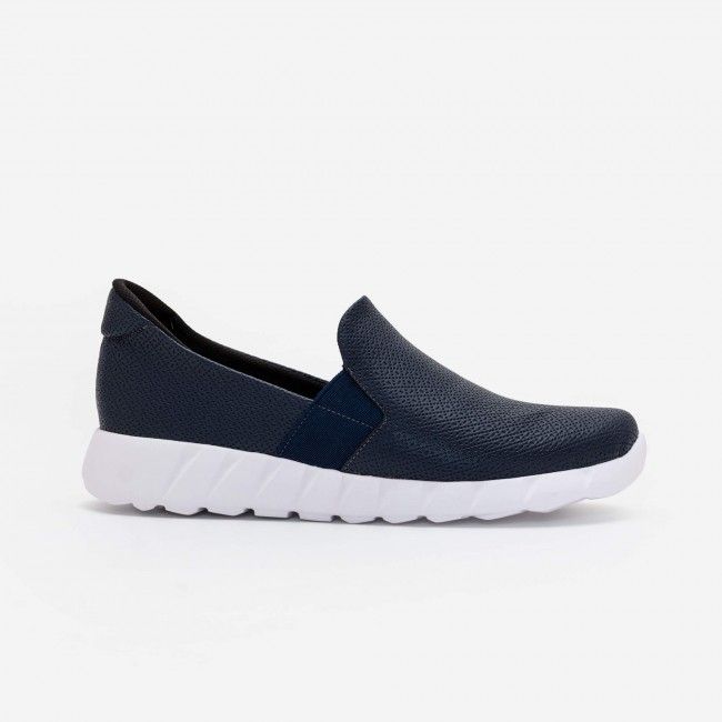 Tênis Slip On Comfort em Material Texturizado Marinho