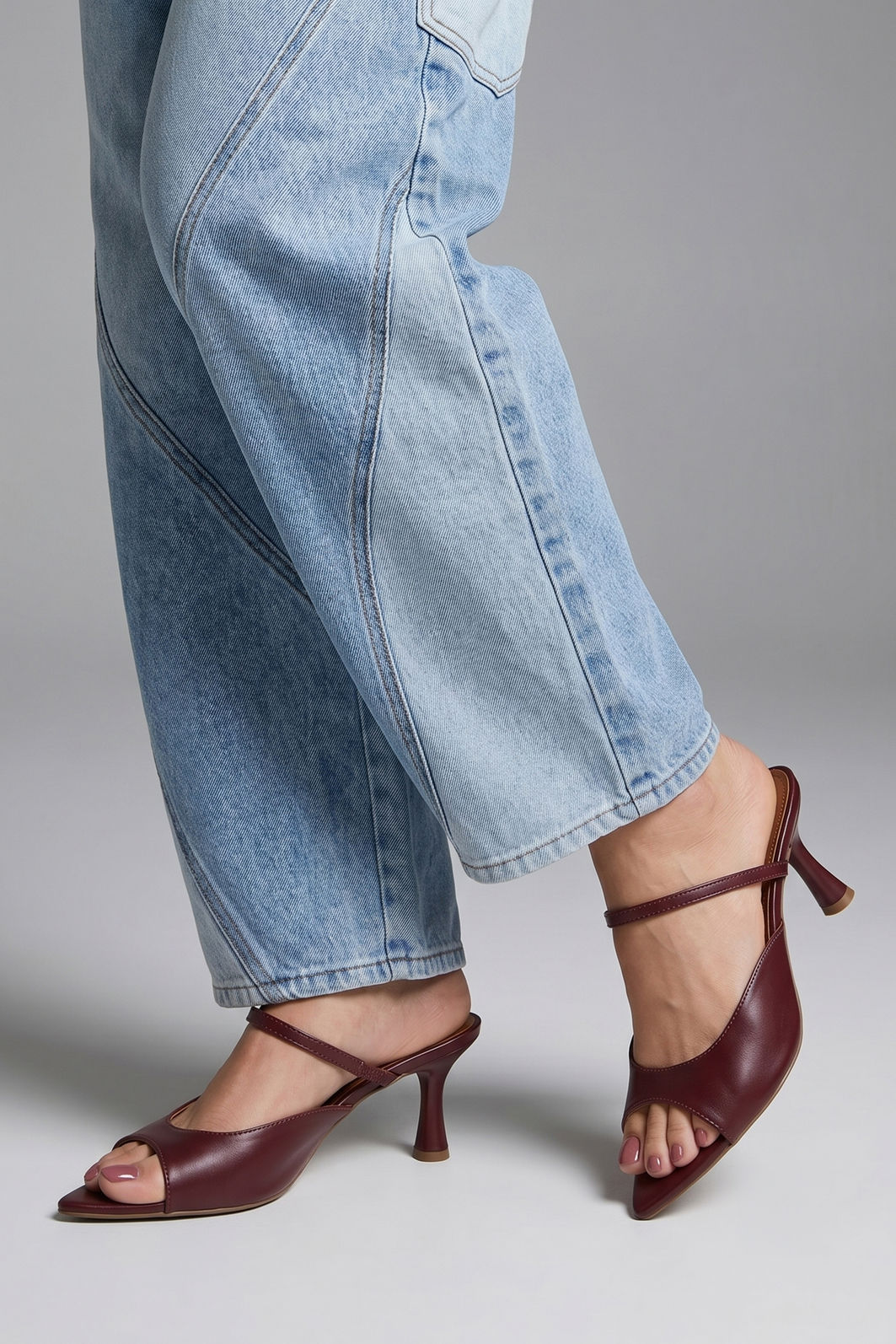 Mule com Salto Taça Elegante Bordo
