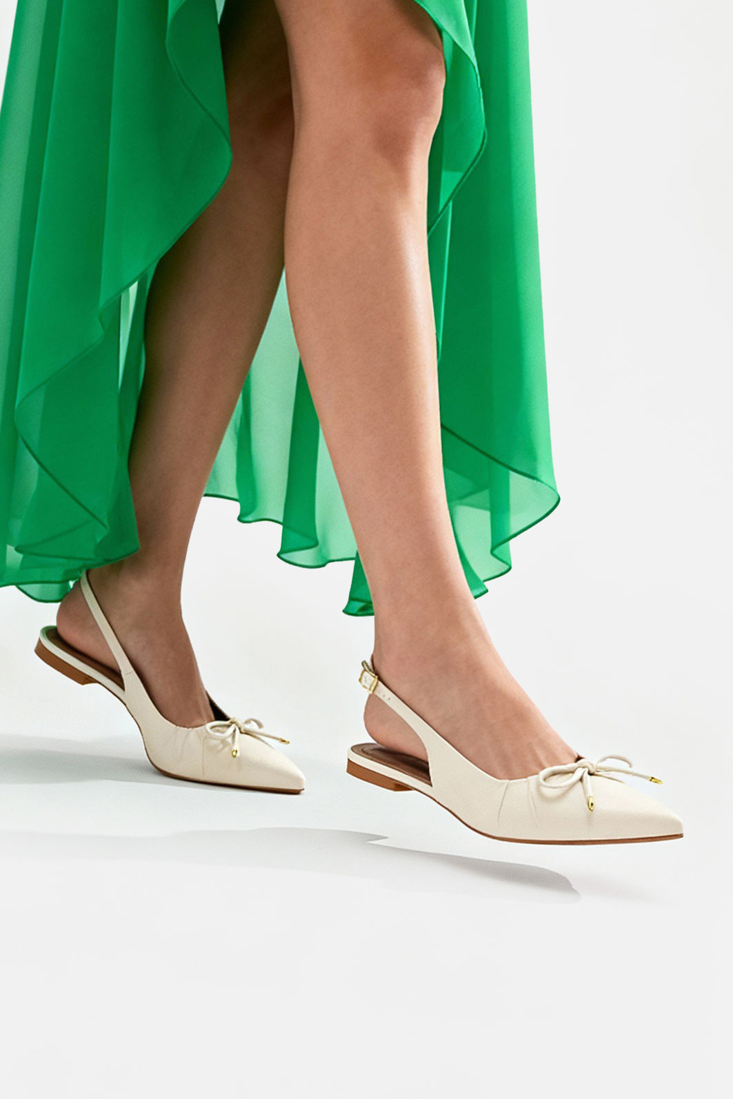 Slingback em Verniz Delicado Off White Slingback em Verniz Delicado Off White