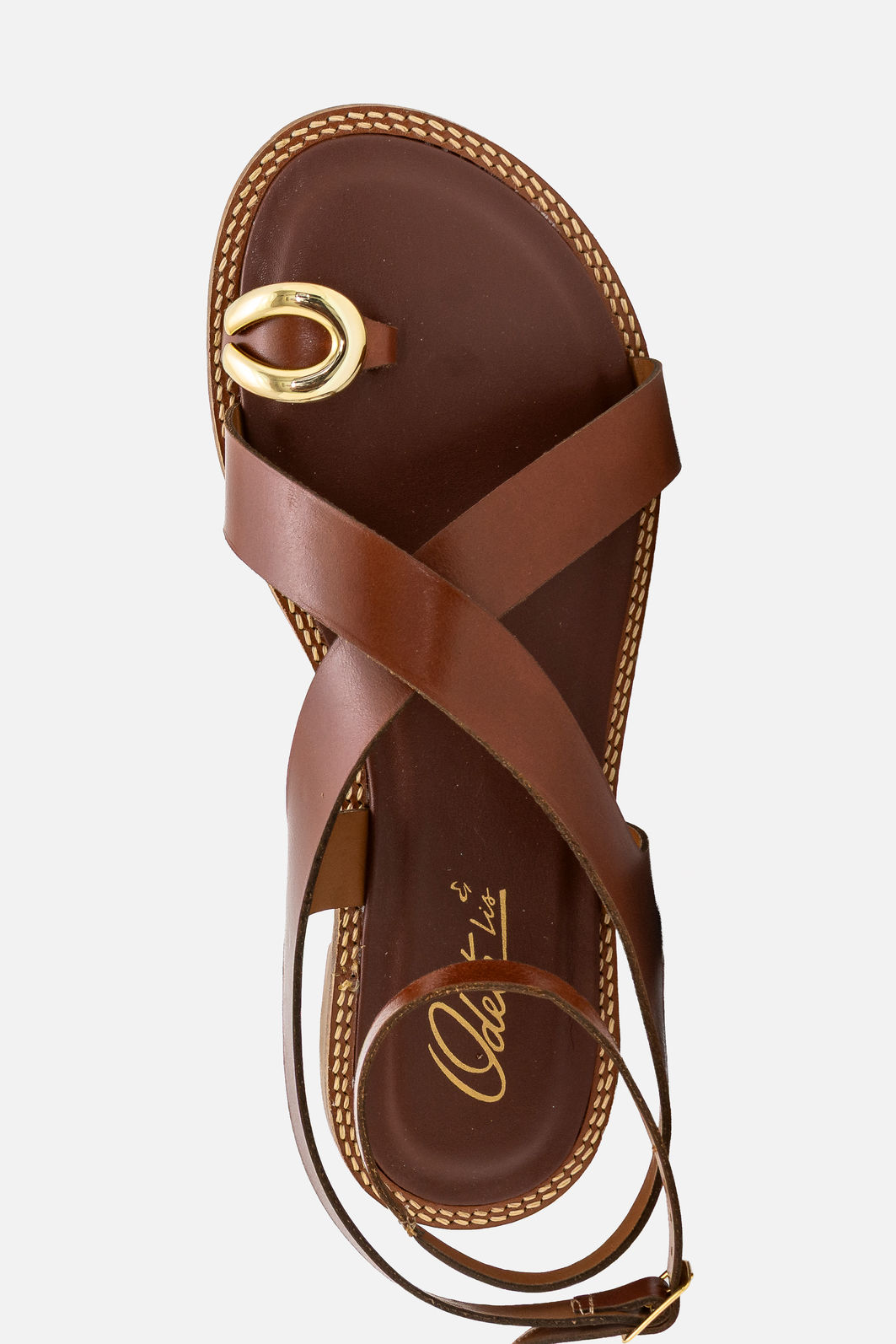 Rasteira em Couro com Tornozeleira e Enfeite Metálico Tostado