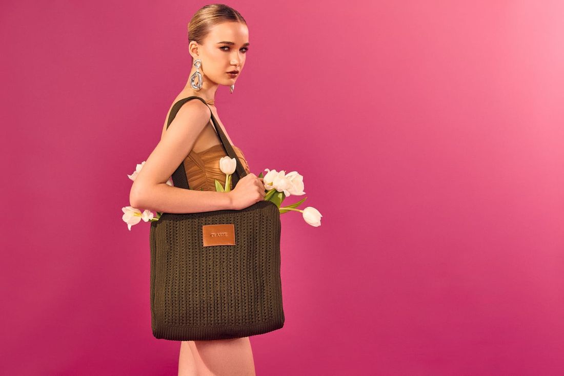 Bolsa Quadrada em Crochê Tostado Bolsa Quadrada em Crochê Tostado