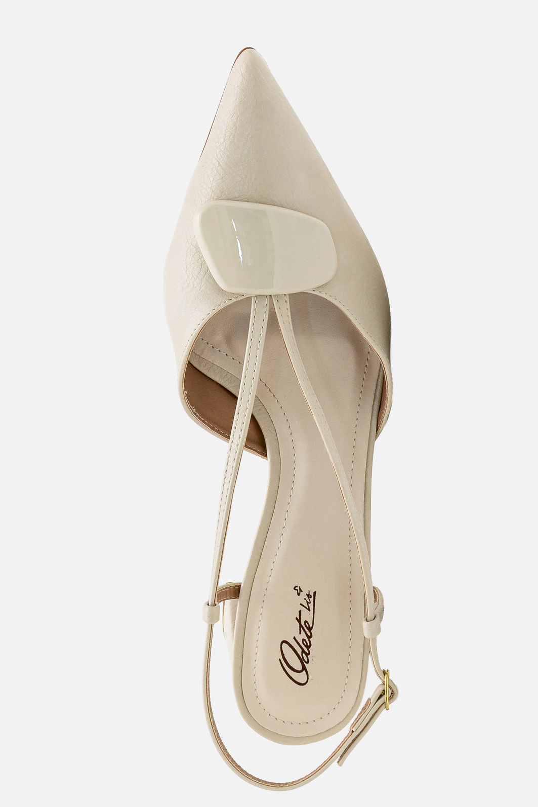 Chanel Com Salto Bloco e Enfeite Off White Chanel Com Salto Bloco e Enfeite Off White