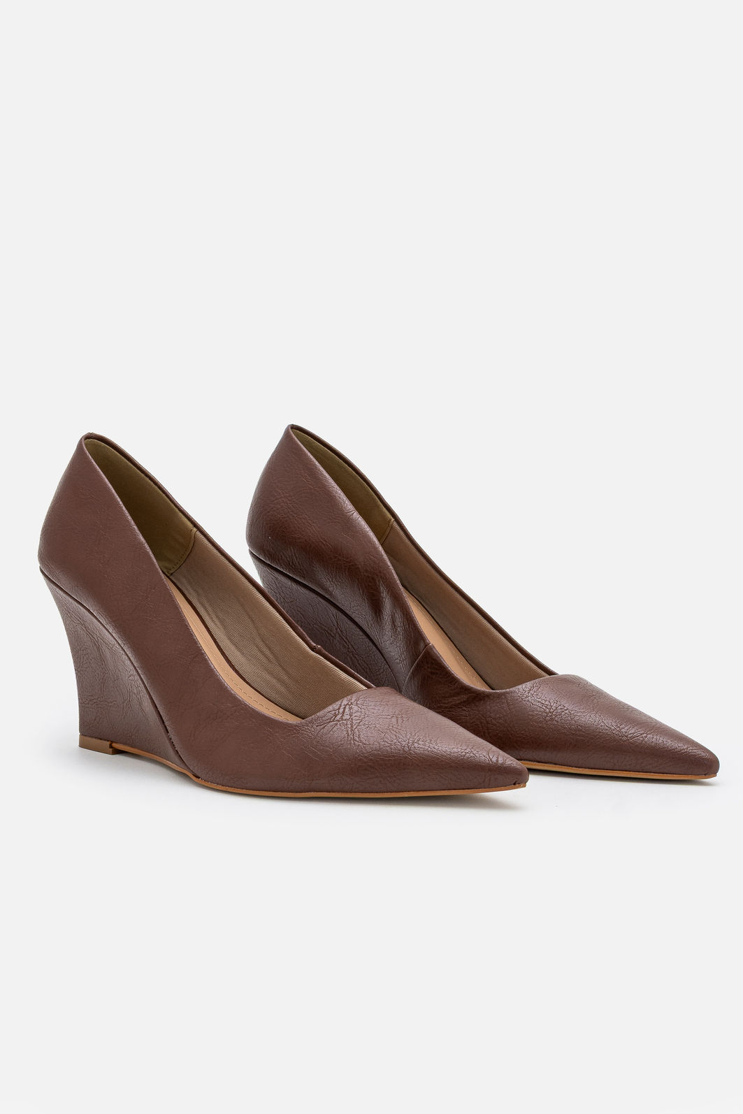 Scarpin com Salto Anabela Bico Fino Moderníssimo Café Scarpin com Salto Anabela Bico Fino Moderníssimo Café