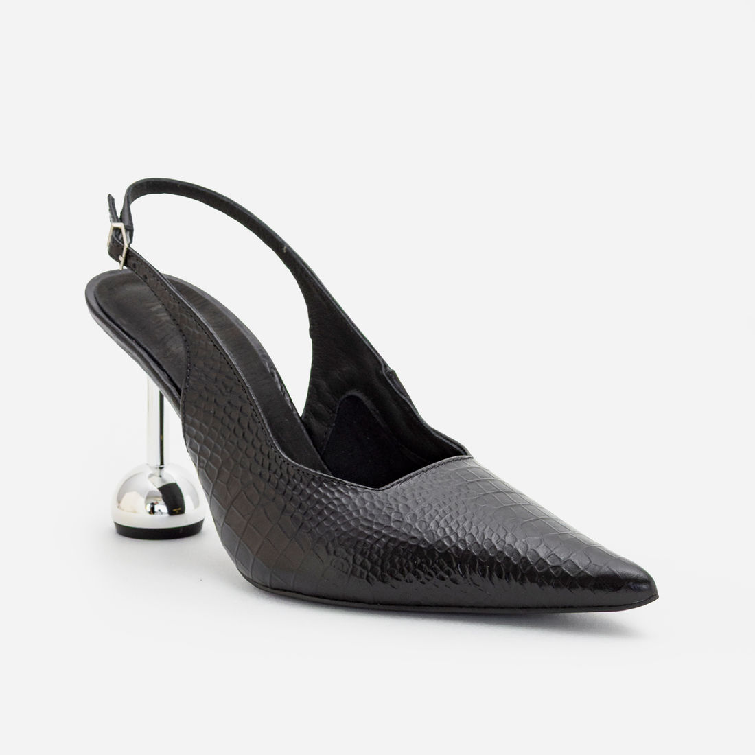 Slingback em Couro com Salto Cromado Preto Slingback em Couro com Salto Cromado Preto