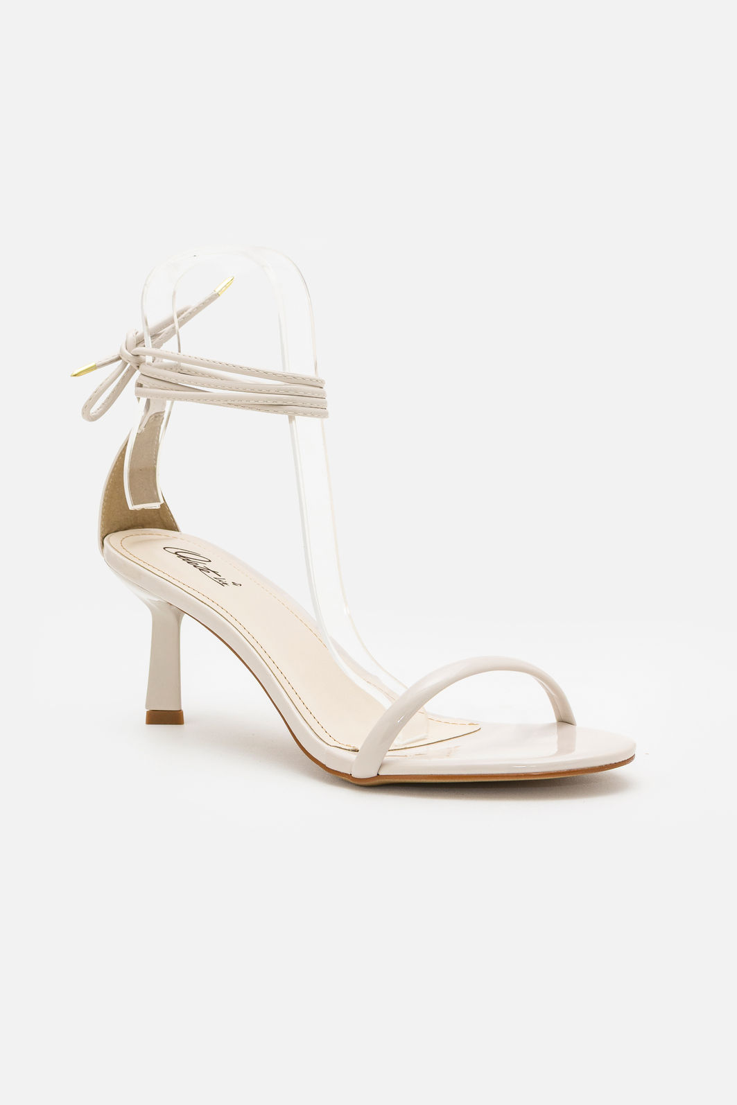 Sandália Delicada com Tira Fina com Salto Geométrico Off White Sandália Delicada com Tira Fina com Salto Geométrico Off White