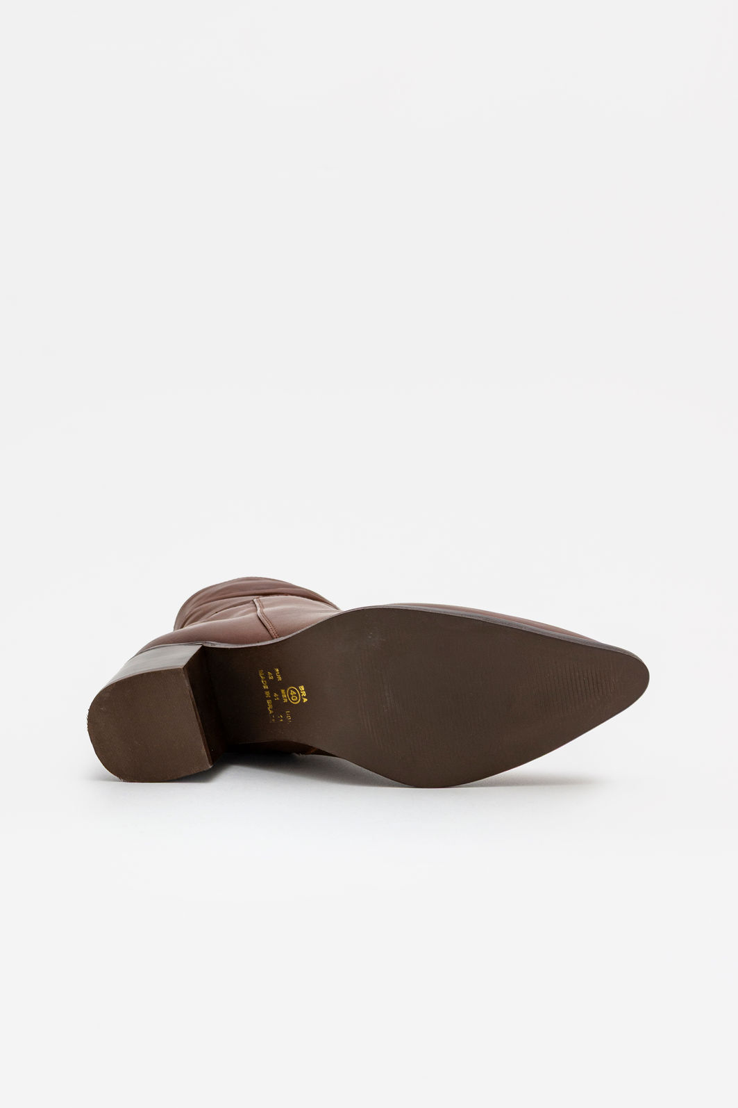Bota em Couro Western Cano Médio Franzido Marrom Bota em Couro Western Cano Médio Franzido Marrom
