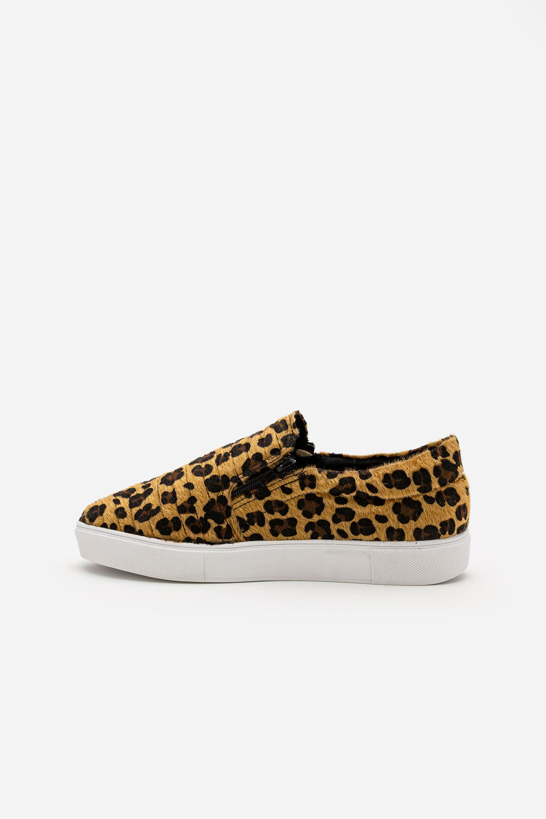Tênis Slip On com Recortes Onça