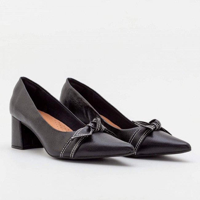 Scarpin Laço com Pesponto em Couro Preto Scarpin Laço com Pesponto em Couro Preto