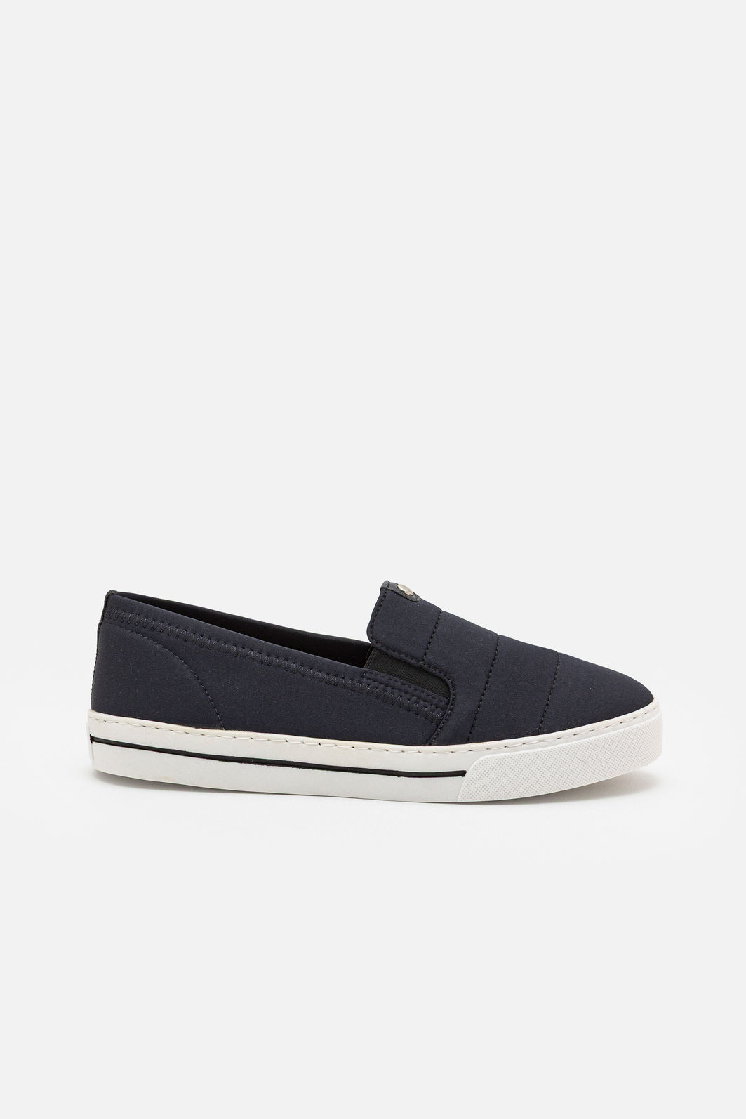 Tênis Slip On com Solado Alto Preto Tênis Slip On com Solado Alto Preto