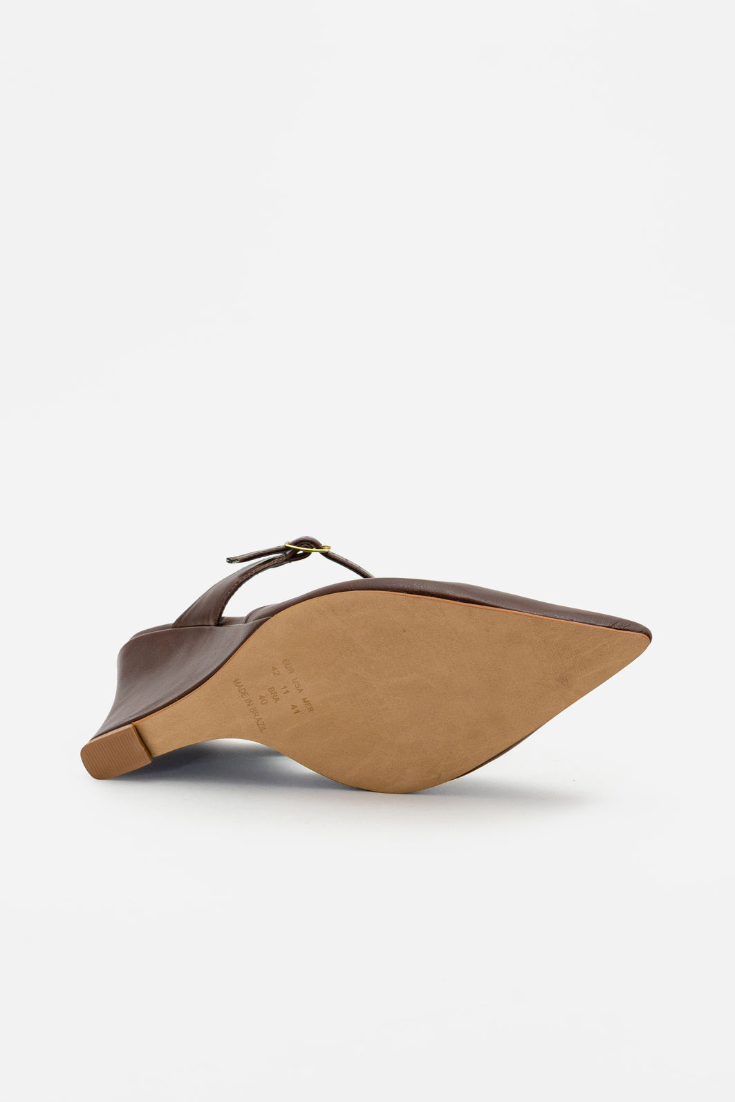 Mule de Bico Fino com Salto Anabela Moderno Marrom Mule de Bico Fino com Salto Anabela Moderno Marrom