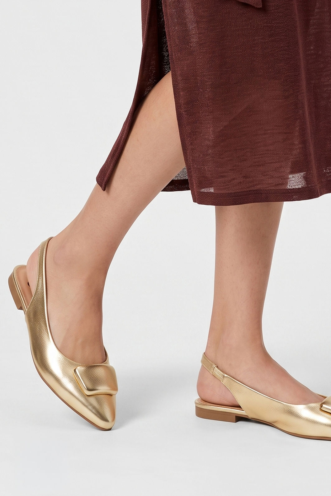 Slingback com Enfeite Rasteiro Champagne Slingback com Enfeite Rasteiro Champagne