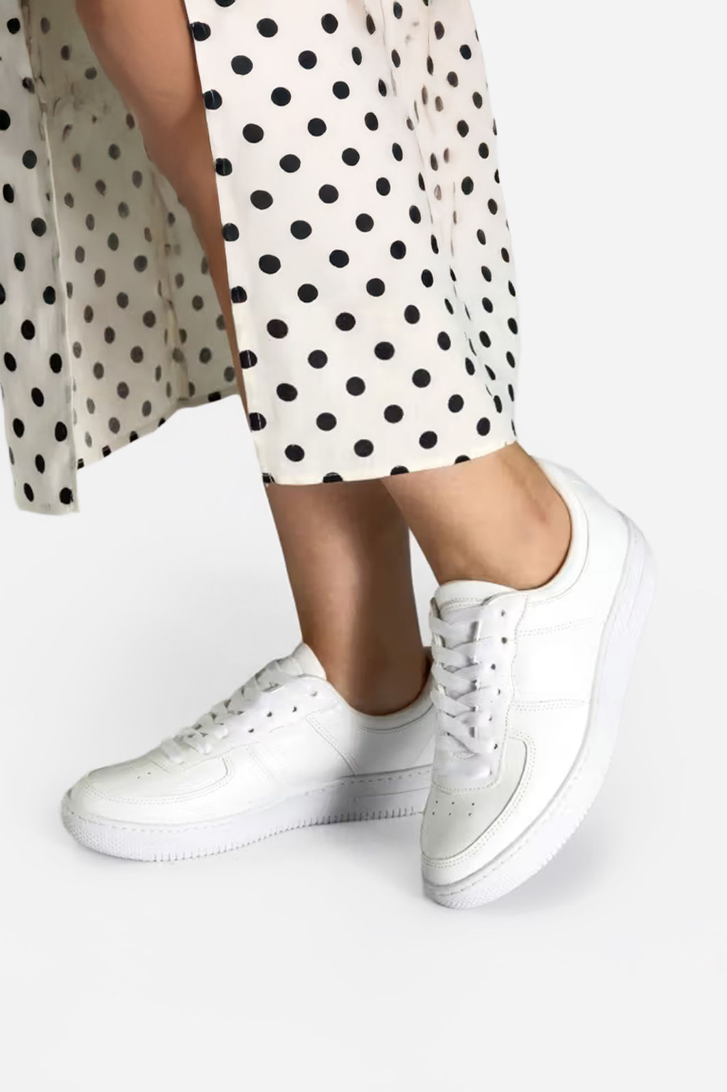 Tênis com Recortes Básico Branco