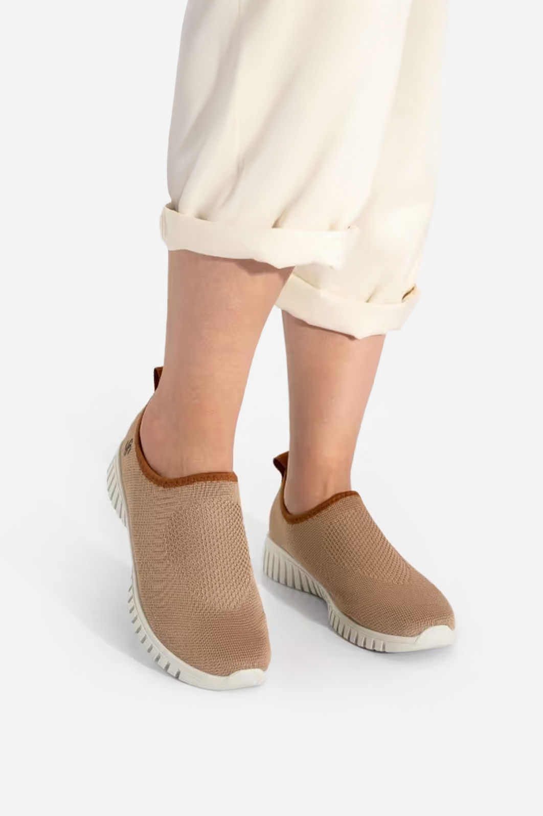 Tênis Usaflex Ultra Confortável e Prático Bege Tênis Usaflex Ultra Confortável e Prático Bege