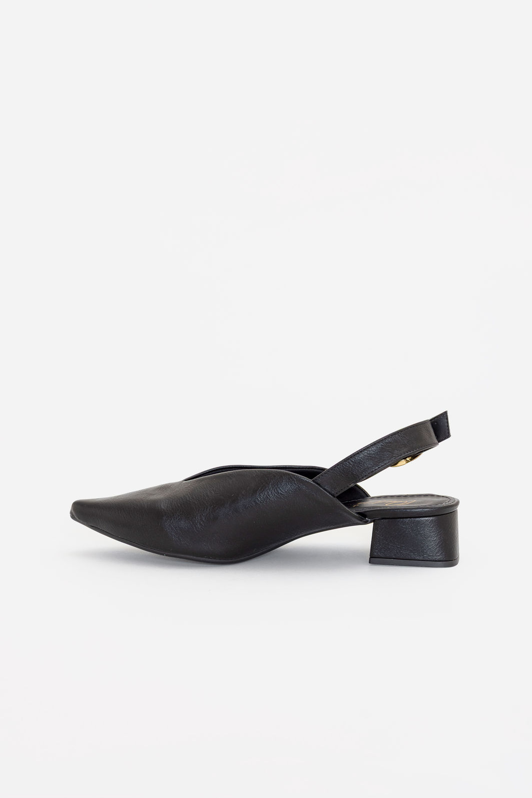 Slingback com Decote e Salto Baixo Preto Slingback com Decote e Salto Baixo Preto