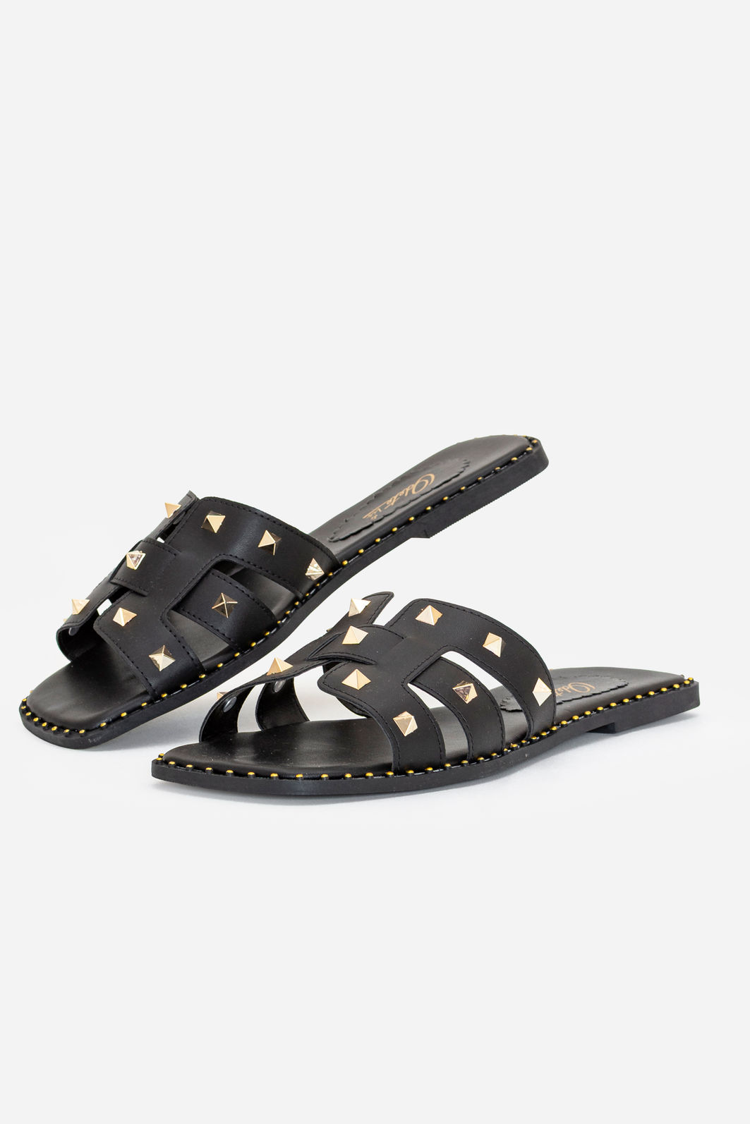 Rasteira H com Spikes Preta Rasteira H com Spikes Preta