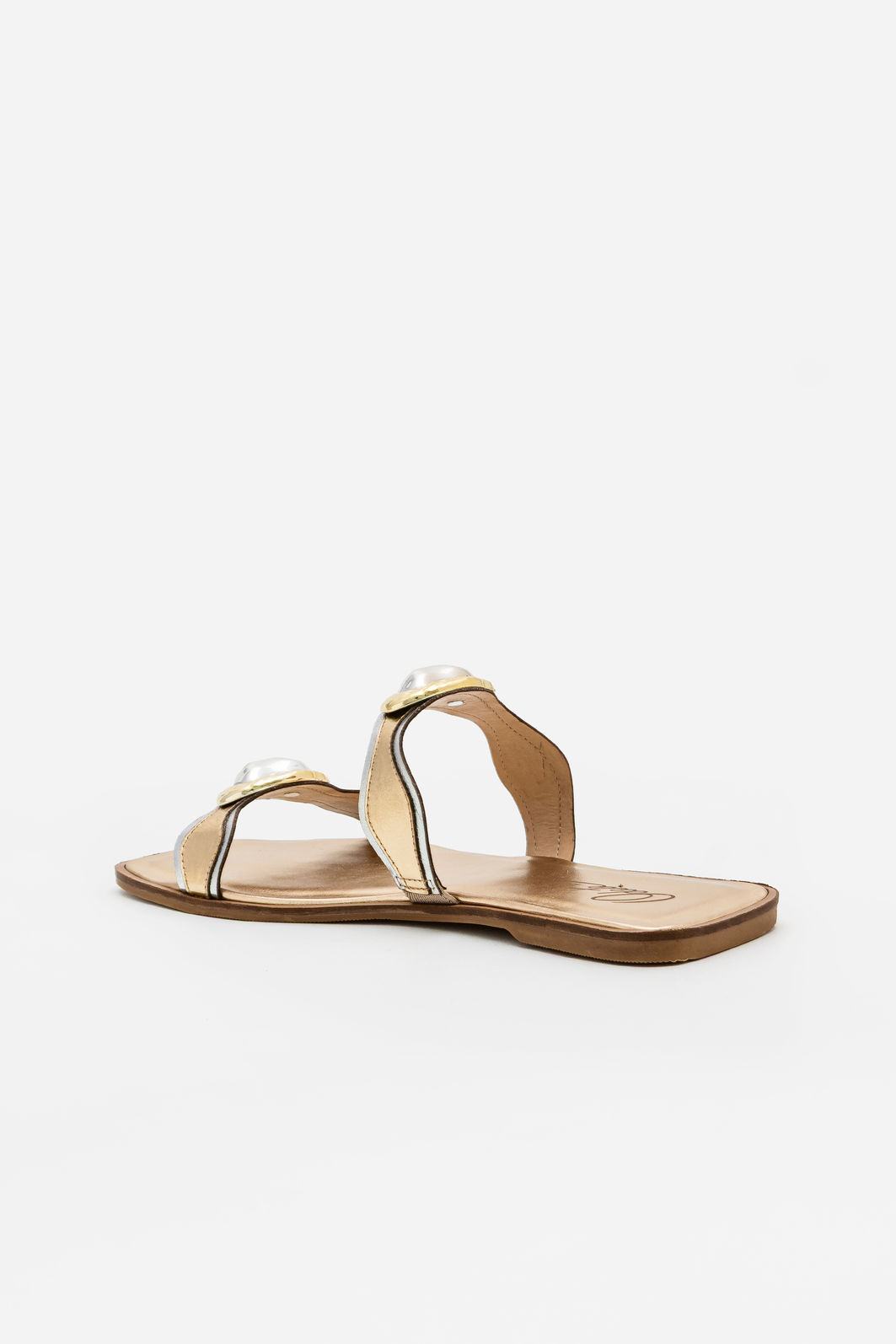 Rasteira em Couro com Tiras e Metal Orgânico Champagne