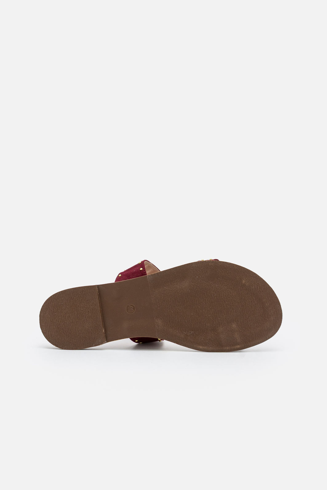 Rasteira Estilosa com Rebites Bordo Rasteira Estilosa com Rebites Bordo