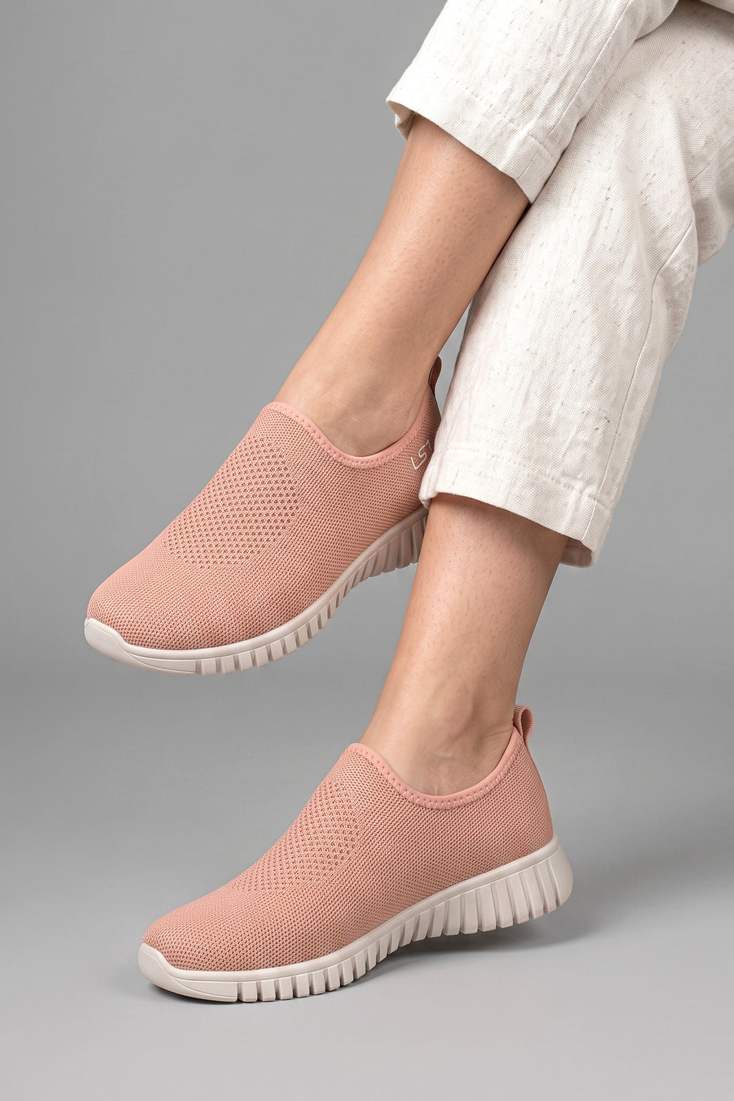 Tênis Usaflex Ultra Confortável e Prático Rose Tênis Usaflex Ultra Confortável e Prático Rose