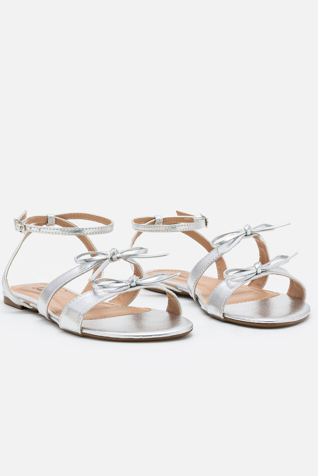 Rasteira com Lacinhos e Tornozeleira Prata