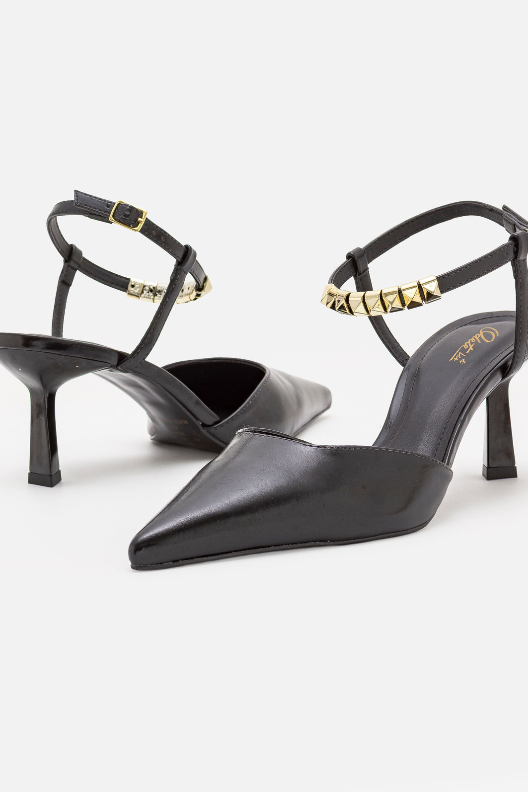 Slingback com Spikes Removíveis e Salto Geométrico Preto Slingback com Spikes Removíveis e Salto Geométrico Preto