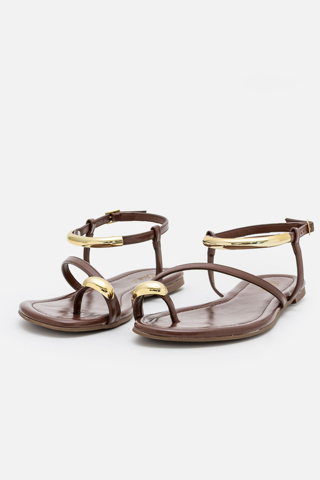 Rasteira Estilosa com Enfeites Metálicos Marrom Rasteira Estilosa com Enfeites Metálicos Marrom