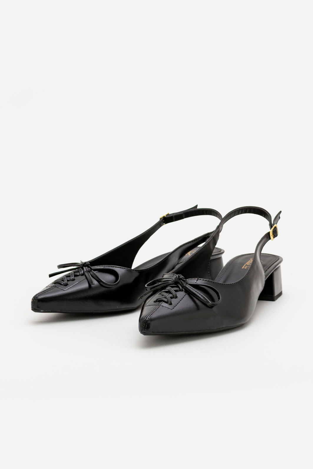 Chanel com Salto Baixo Preto