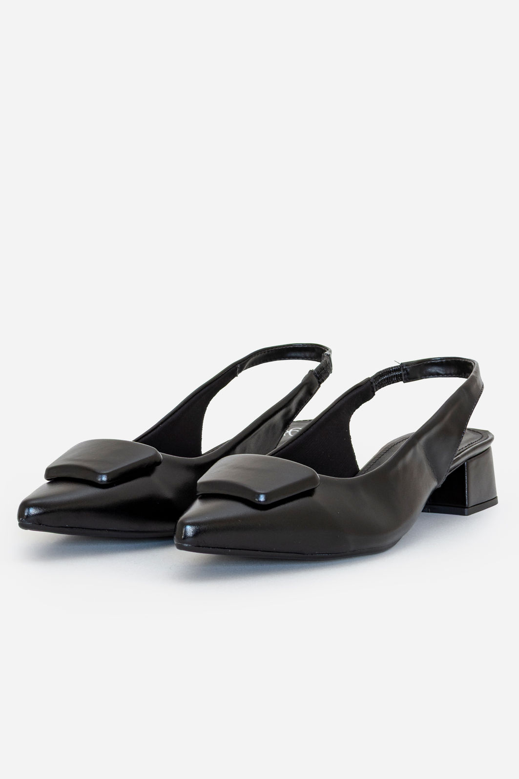 Chanel com Enfeite e Salto Baixo Preto Chanel com Enfeite e Salto Baixo Preto