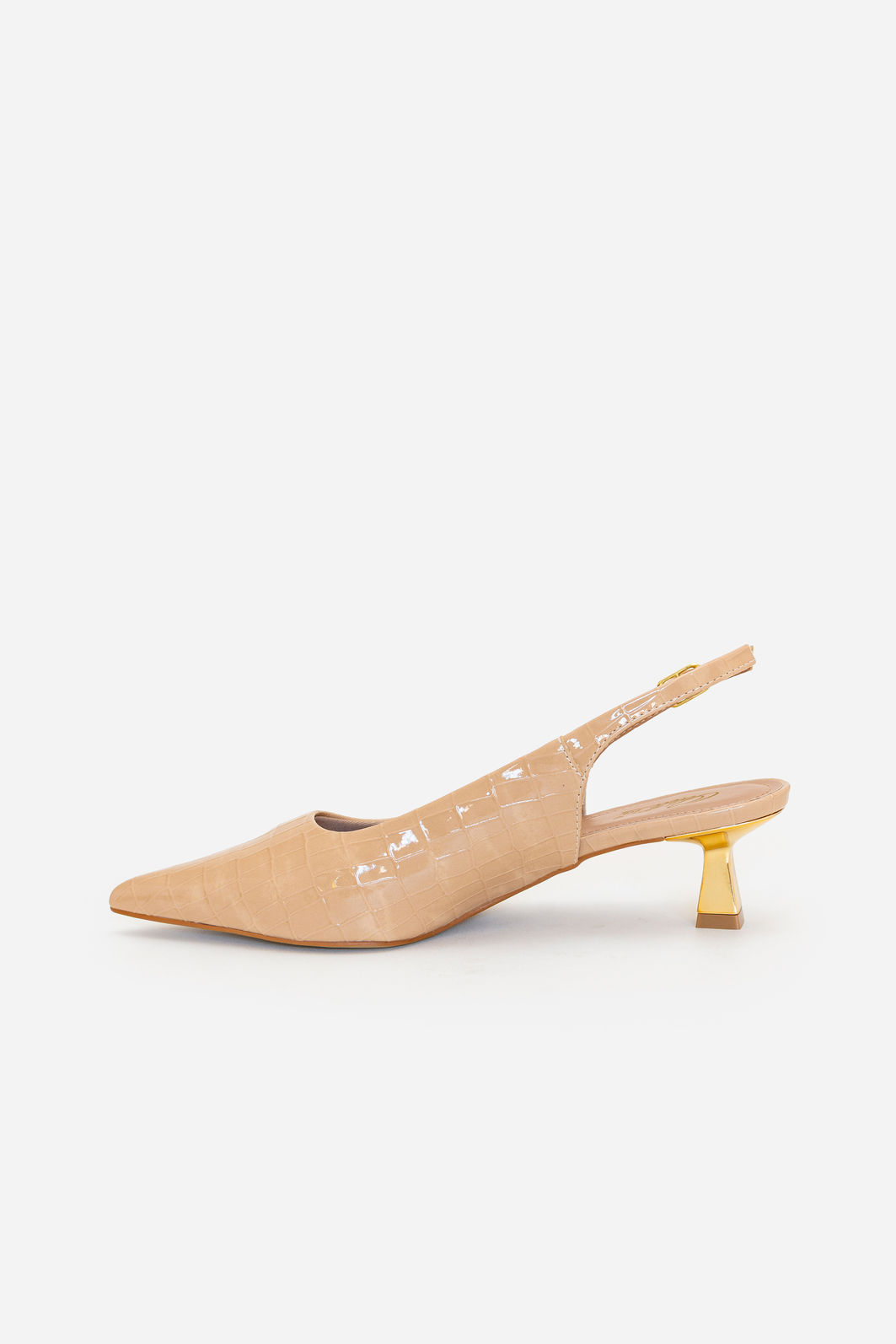 Slingback em Croco com Salto Cromado Amêndoa Slingback em Croco com Salto Cromado Amêndoa