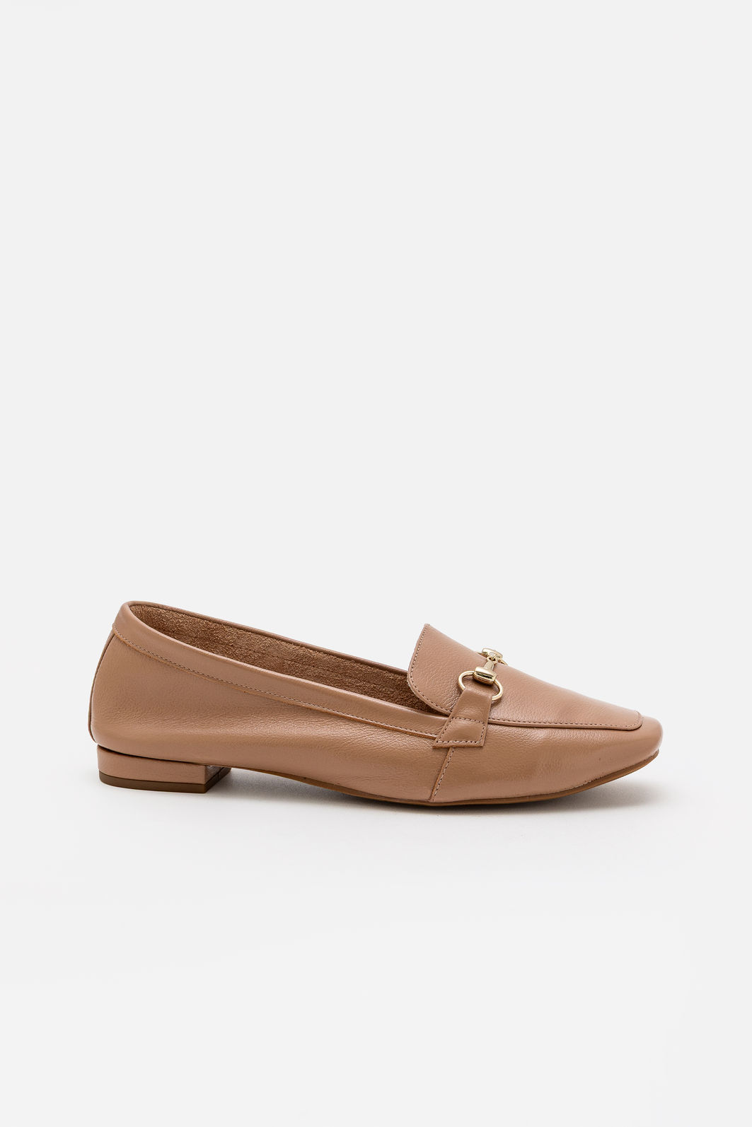 Mocassim Tradicional em Couro Bege Mocassim Tradicional em Couro Bege