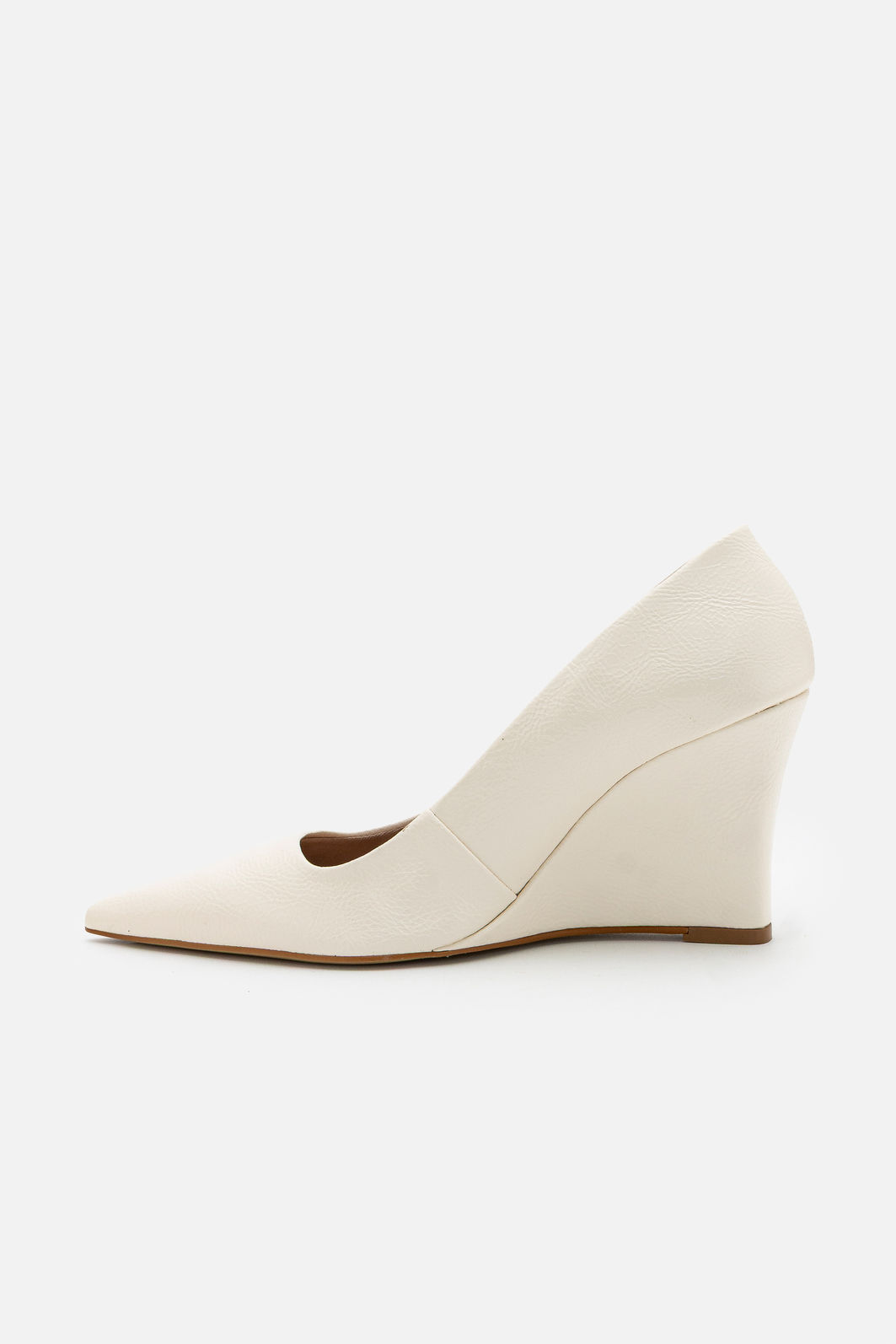 Scarpin com Salto Anabela Bico Fino Moderníssimo Off White Scarpin com Salto Anabela Bico Fino Moderníssimo Off White