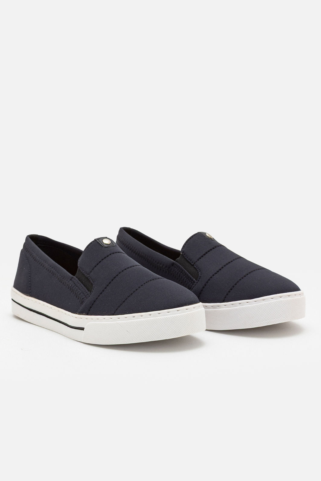 Tênis Slip On com Solado Alto Preto Tênis Slip On com Solado Alto Preto