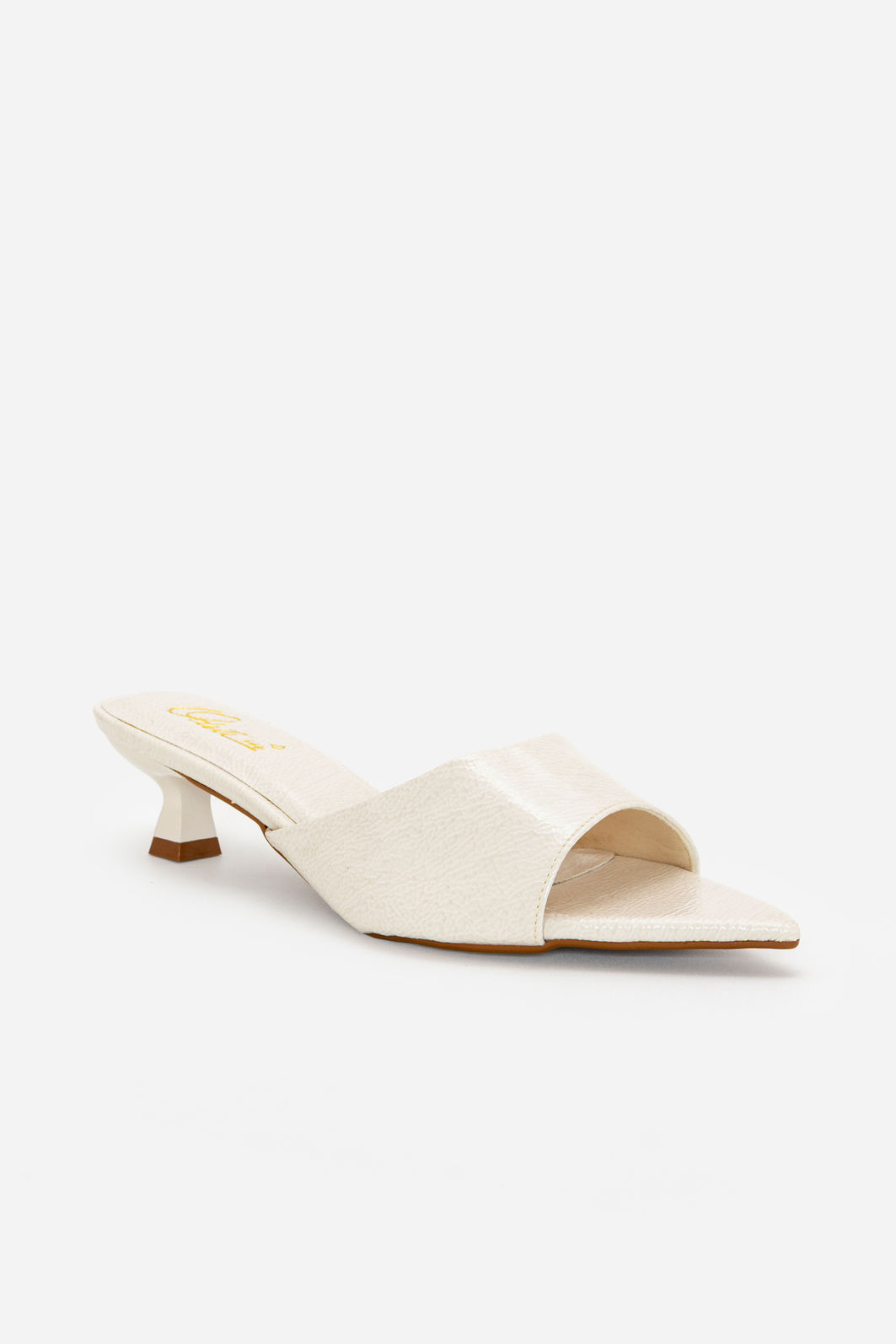 PRÉ-VENDA Mule com Tira Larga e Salto Baixo Off White PRÉ-VENDA Mule com Tira Larga e Salto Baixo Off White