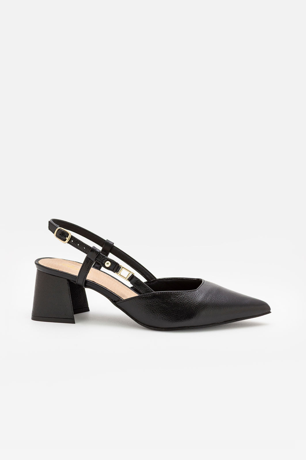 Chanel em Couro com Salto Bloco Preto Chanel em Couro com Salto Bloco Preto