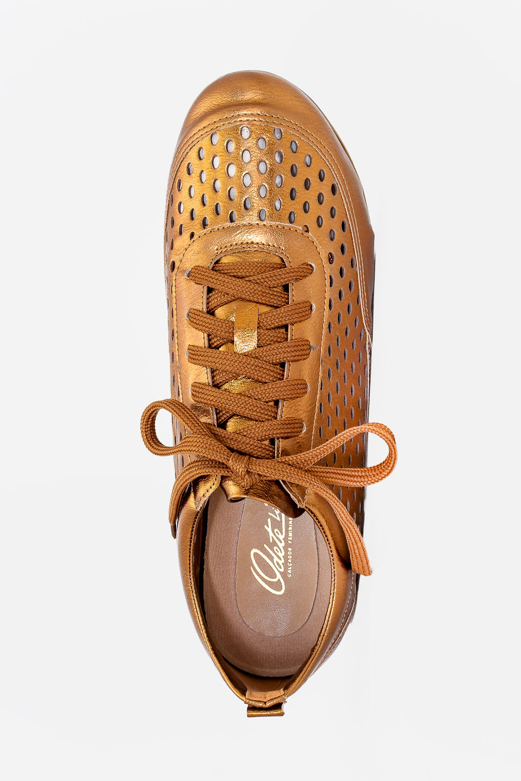 Tênis com Recortes a Laser Bronze