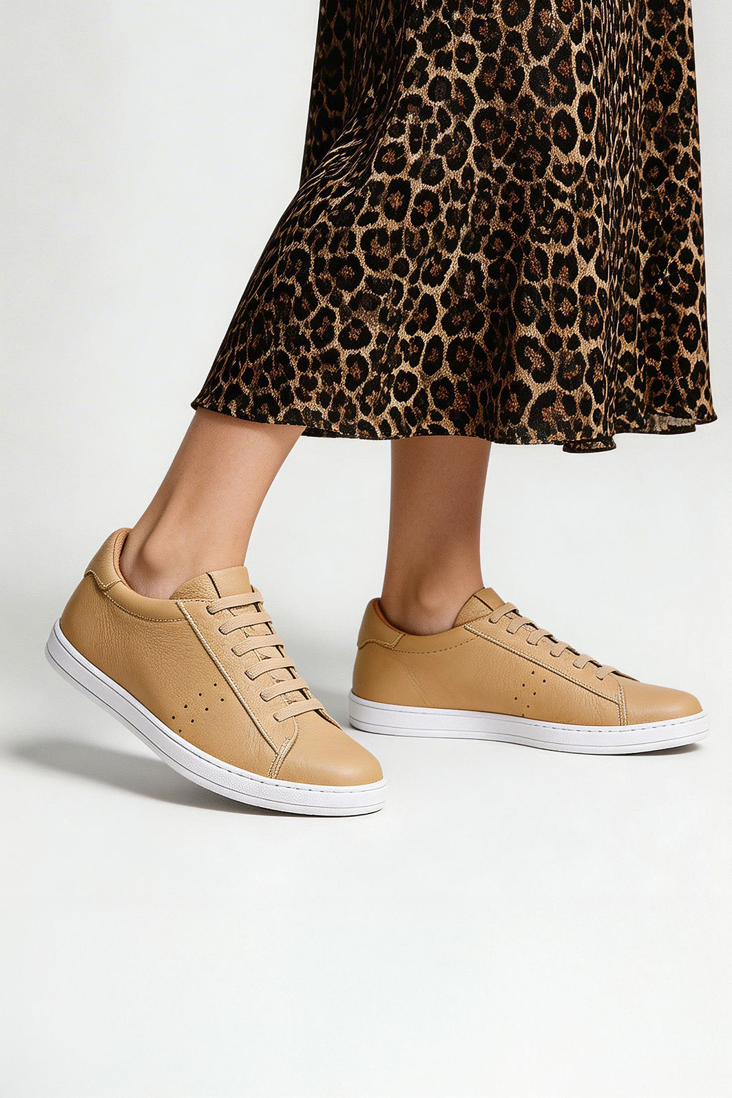 Tênis eXXXtouro em Couro Amêndoa Tênis eXXXtouro em Couro Amêndoa