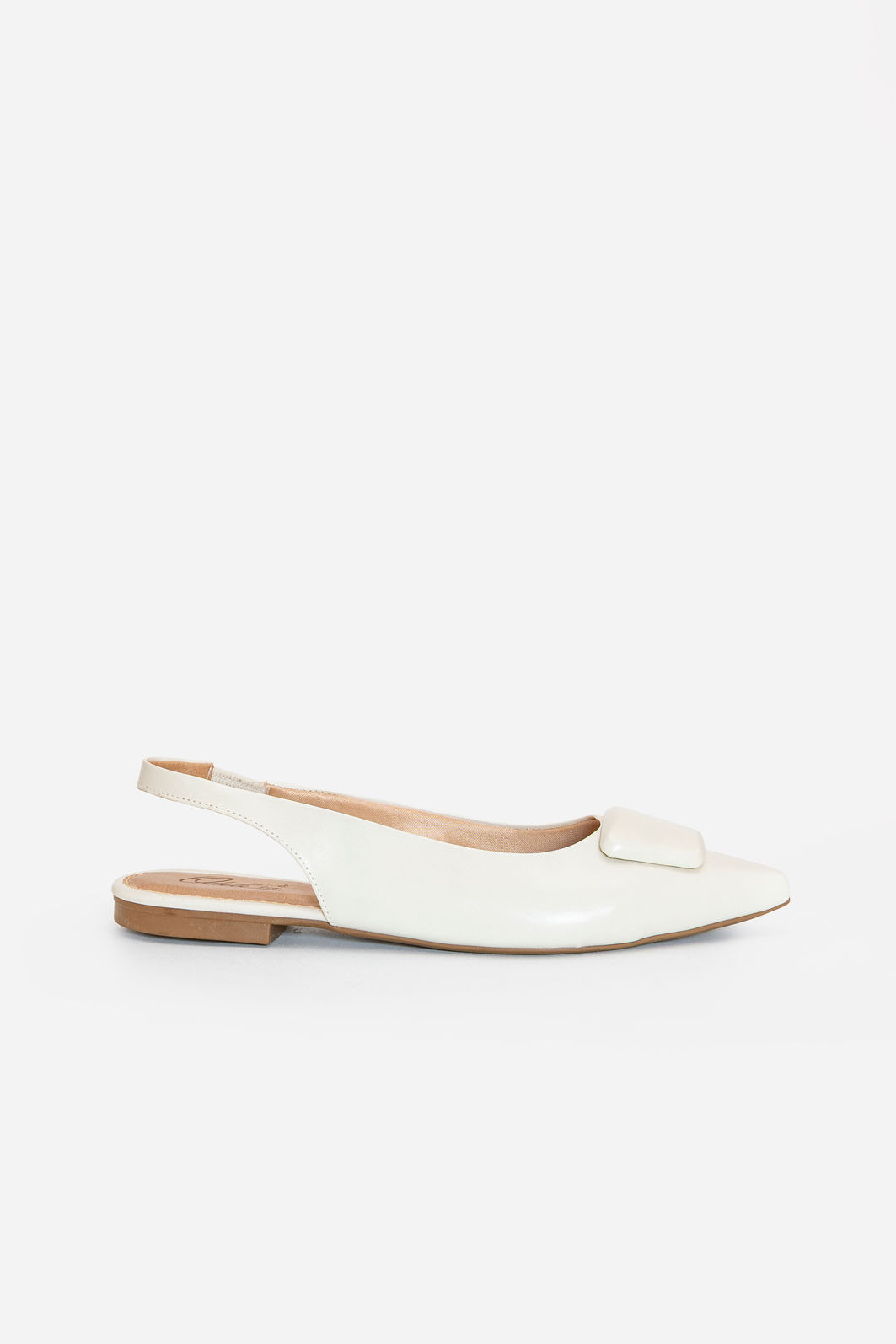 Slingback com Enfeite Rasteiro Off White Slingback com Enfeite Rasteiro Off White