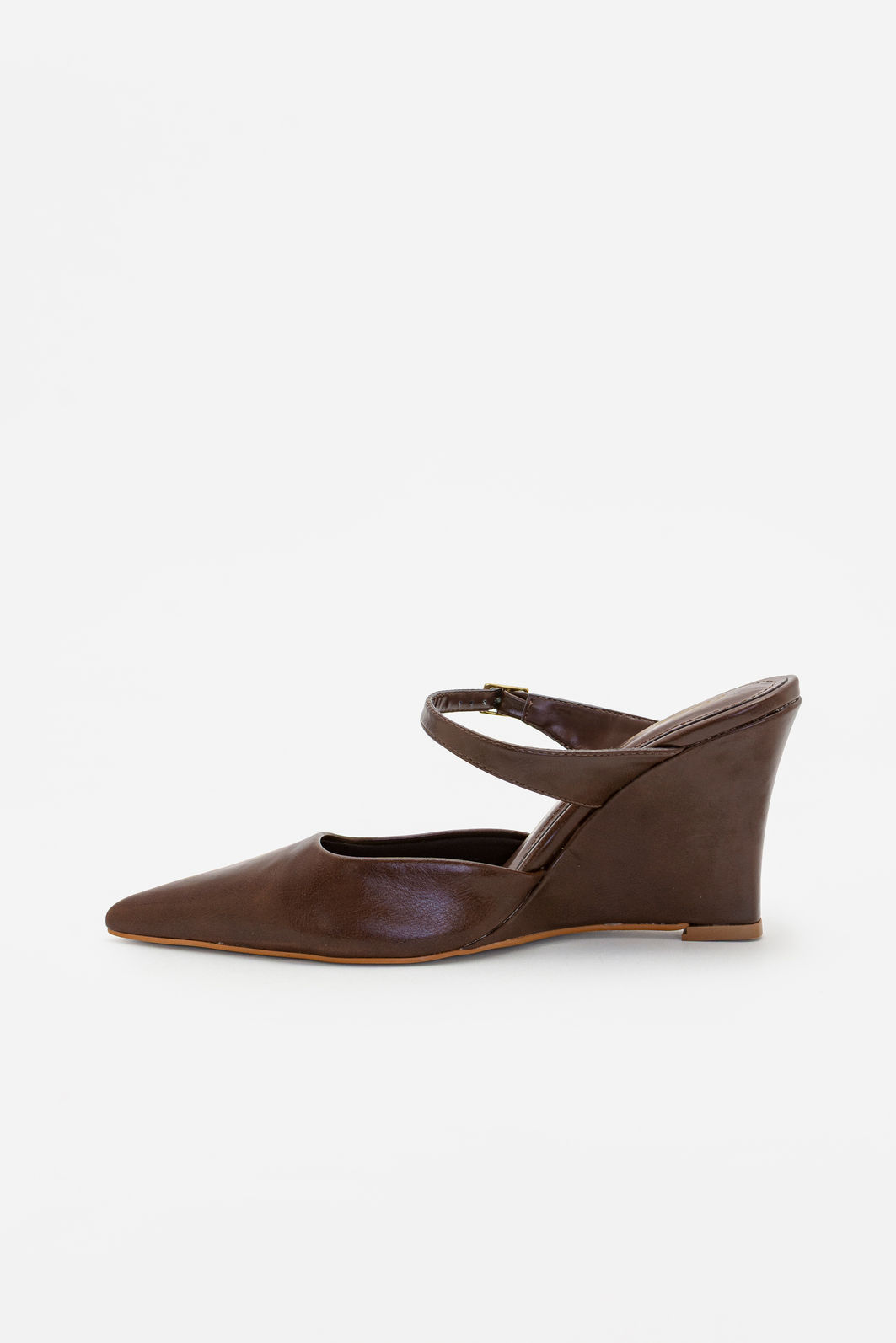 Mule de Bico Fino com Salto Anabela Moderno Marrom Mule de Bico Fino com Salto Anabela Moderno Marrom